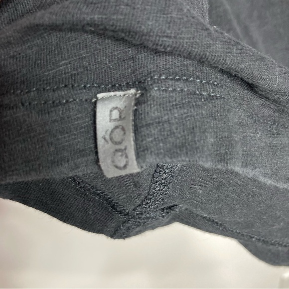 QOR raglan v-neck t-shirt size large - Picture 2 of 5